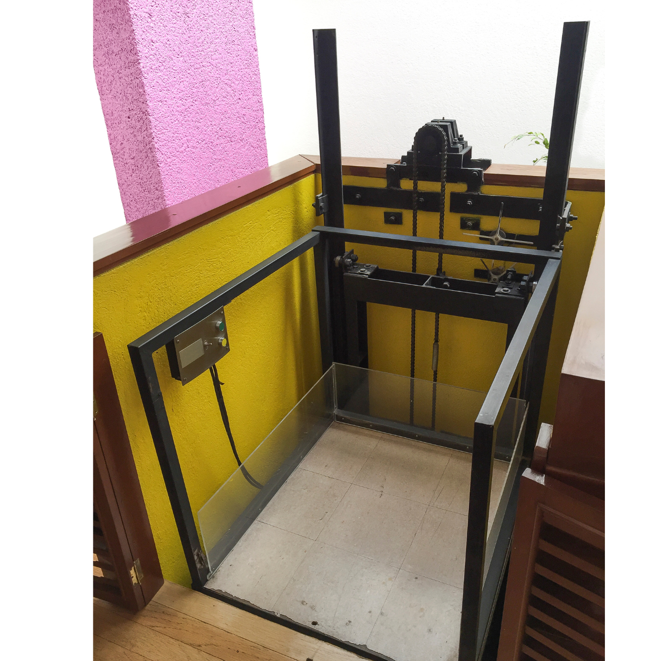 wheelchair elevator
