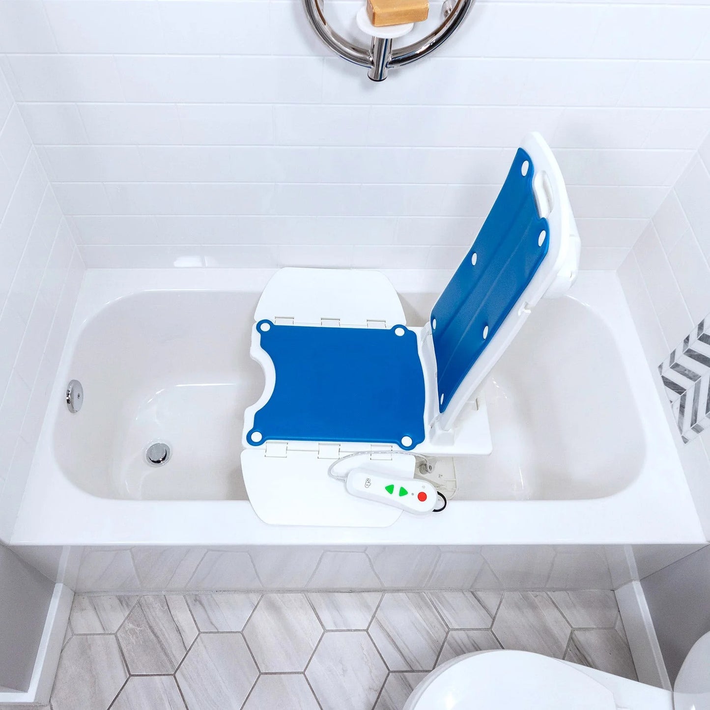 Automatic Bath Lift placed over bath tub from AskSAMIE