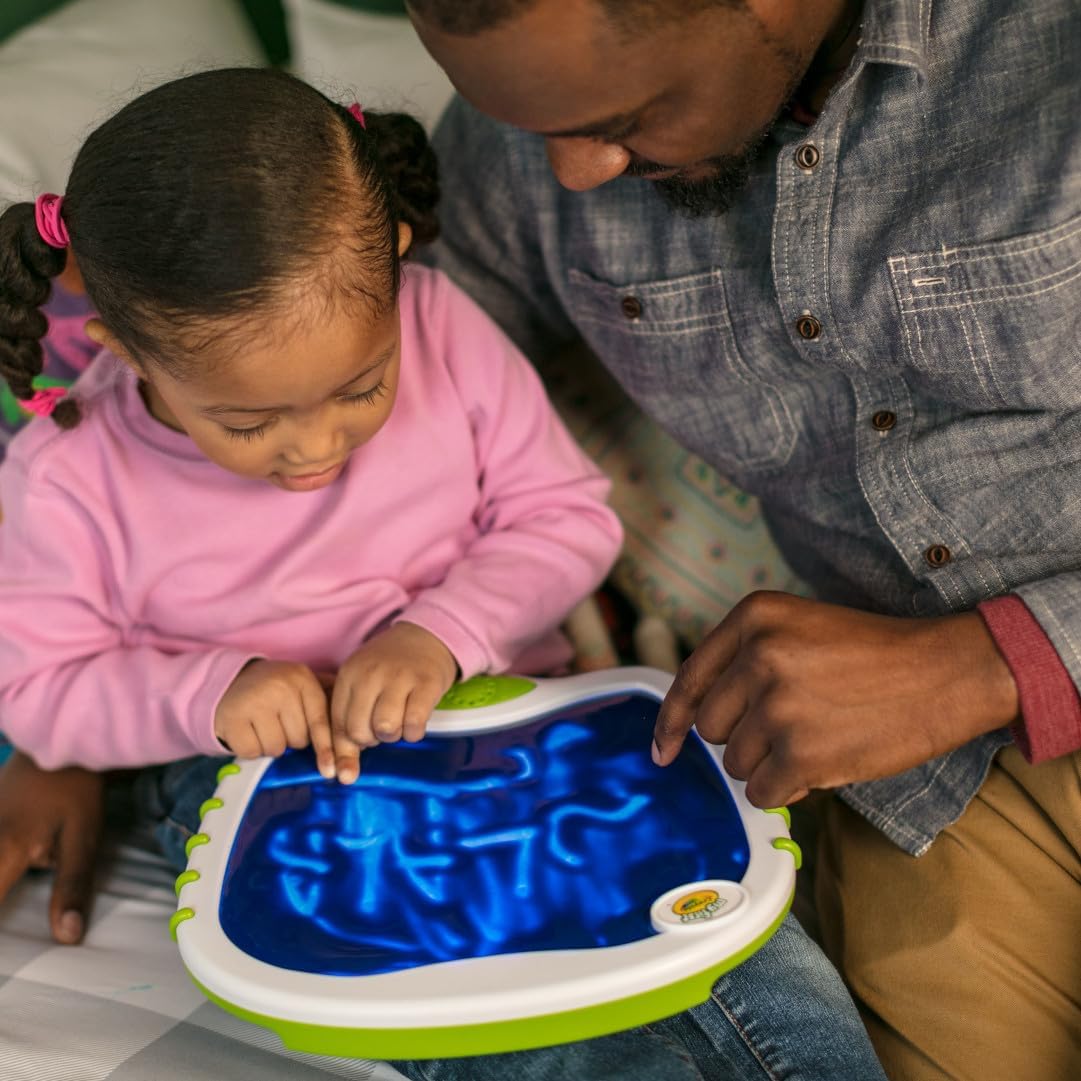 father and daugther playing with Crayola Toddler Touch Lights from AskSAMIE
