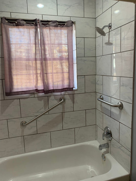 How to Position Your Grab Bars | Grab Bar Placement | AskSAMIE: Answers for Accessibility