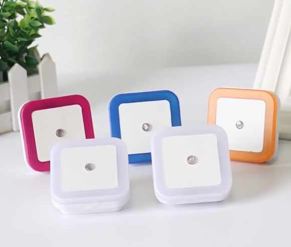 Motion sensor night lights - 5 pictured