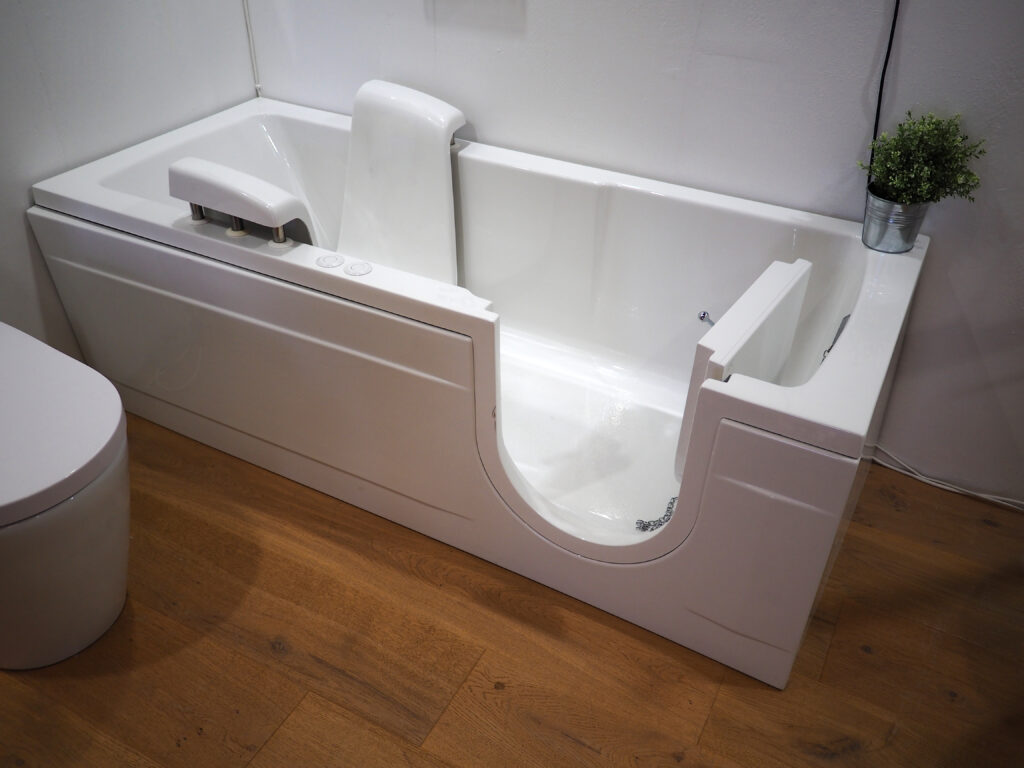 How do I choose a walk-in tub? | Age in Place Solutions