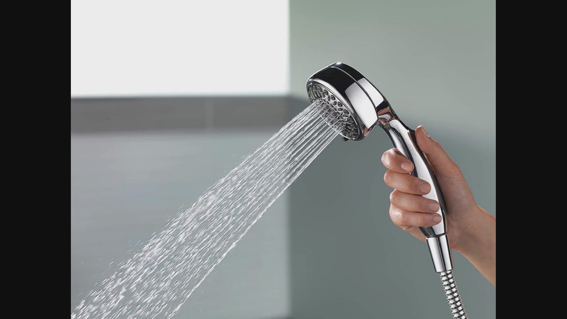 video of how to use handheld shower head